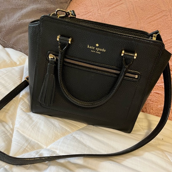 Medium sized black Kate Spade purse - Picture 1 of 5
